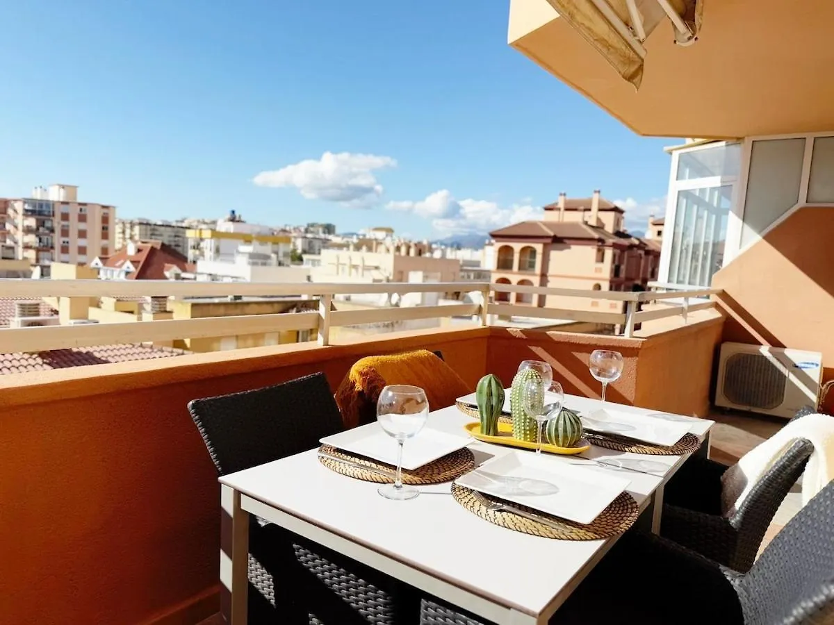 Sunny & Modern Beach Apartment Fuengirola İspanya